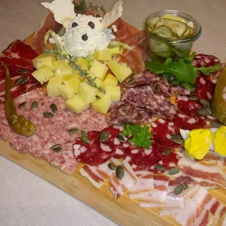 Jelenov Breg Pod Matajurem