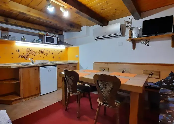 Jelenov Breg Pod Matajurem Çiftlik konaklama Kobarid