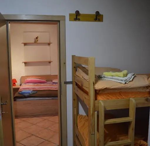 Jelenov Breg Pod Matajurem בית חווה קובאריד